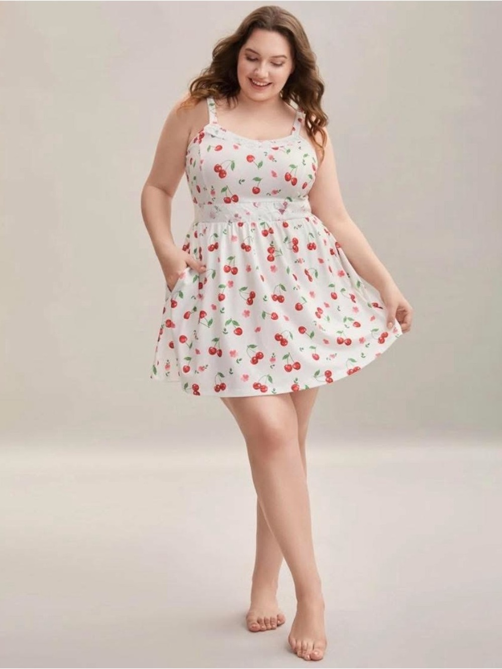 BloomChic White Floral Cherry-Accent sleep top